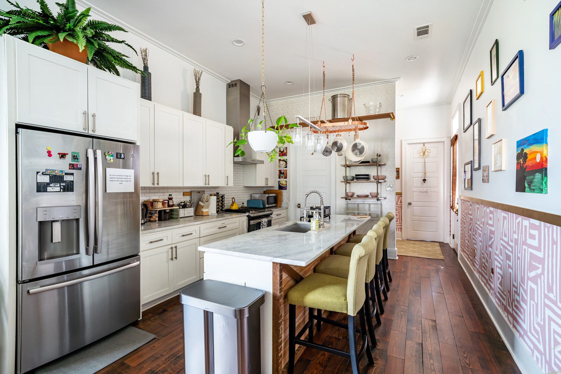 Kitchen with breakfast bar seating